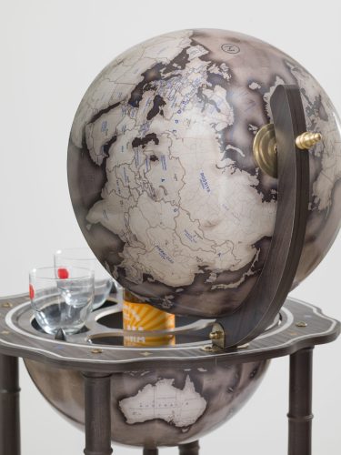 Bárföldgömb gurulós Lapis (a gömb teteje oldalra nyitható) szürke  Ø 40  cm