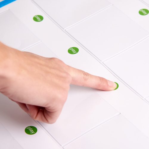 Interaktív beszélő szőnyeg 30 zsebbel