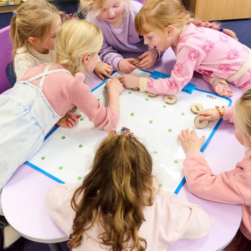 Interaktív beszélő szőnyeg 30 zsebbel